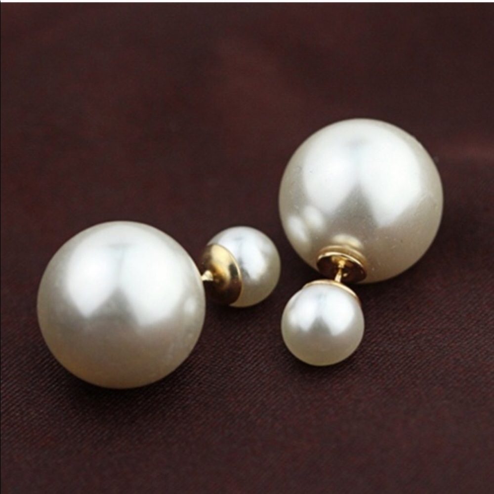 STUNNERS Double-Sided Faux-Pearl Ball Earrings - Picture 2 of 3